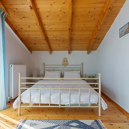 Family 4bd Maisonette With Garden Holiday home *