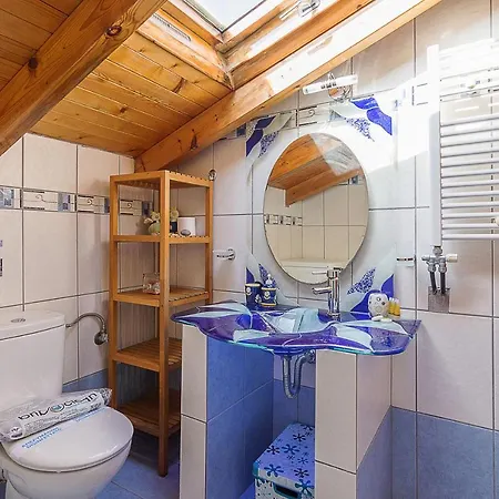 Family 4bd Maisonette With Garden Porto Rafti