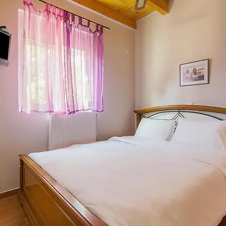Holiday home Family 4bd Maisonette With Garden *